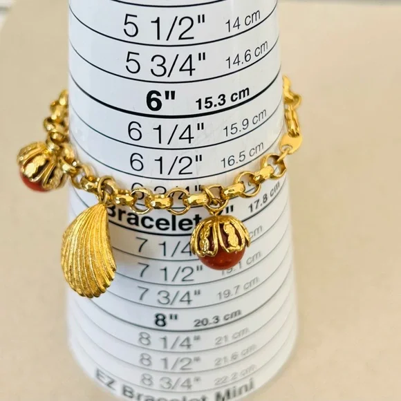 Vintage Avon Charm Bracelet Shells Faux Coral - Picture 3 of 4